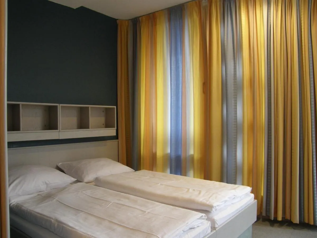 Hotel St.-Michaels-Heim Berlin Almanya